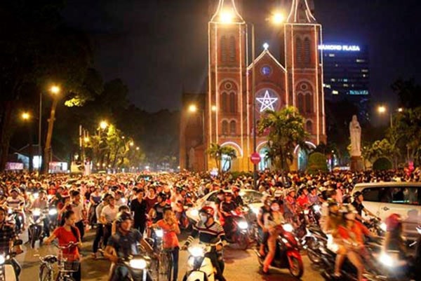 Top 10 địa điểm tại Hà Nội nên đi trong dịp Noel