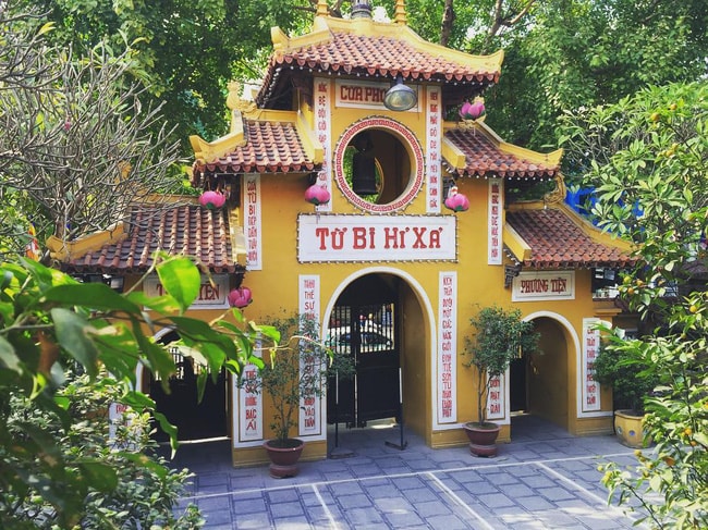 15 ngôi chùa linh thiêng nên đi lễ dịp đầu năm ở Hà Nội, Sài Gòn