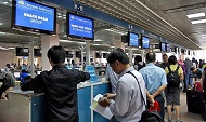 Mua vé máy bay trực tiếp tại sân bay – lợi bất cập hại