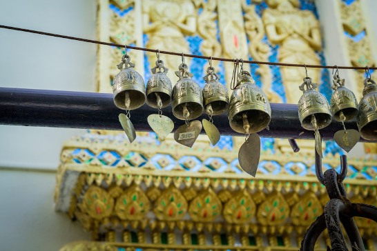 Những quả chuông nhỏ trong đền thờ Phật giáo