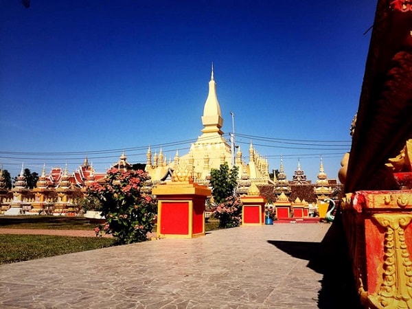 Đón Tết Dương lịch trên đất Phật tại Lào và Thái Lan