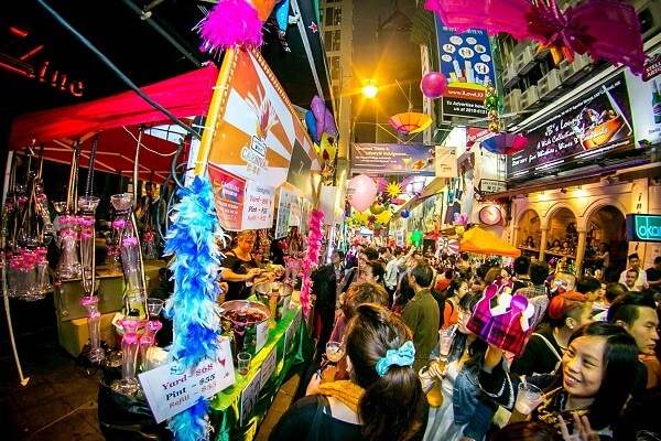 Lan Quế Phường là tụ điểm vui chơi nổi tiếng tại Hongkong