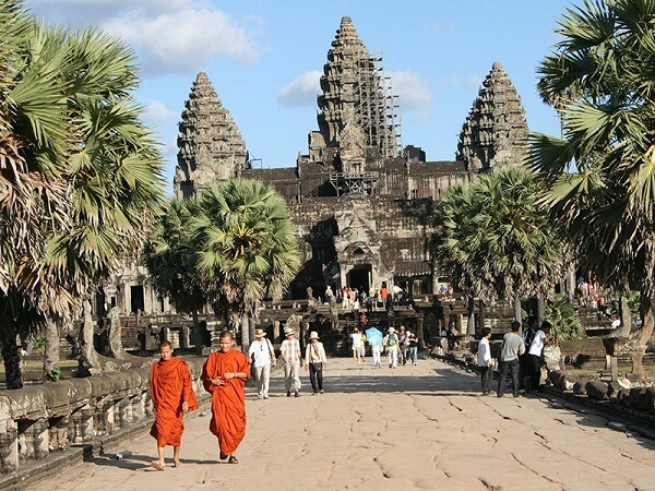 Mua vé máy bay – tour du lịch Campuchia tháng 3 tại Nam Thanh