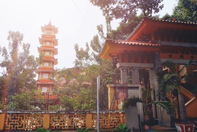 Chùa Xá Lợi là 1 trong 15 ngôi chùa linh thiêng nên đi lễ dịp đầu năm tại Sài Gòn