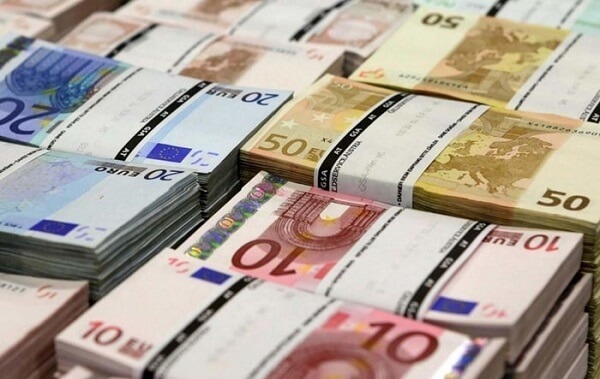 Hãy đổi tiền EUR tại Việt Nam để tiết kiệm chi phí đổi