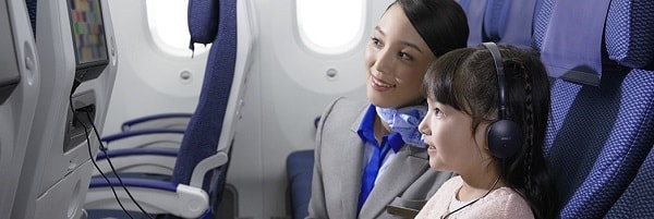 Khoang hành khách hạng phổ thông hãng All Nippon Airways