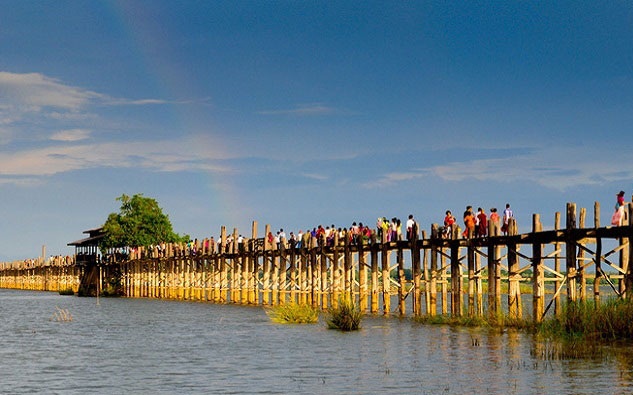 Mua vé máy bay đi Myanmar ngắm Hoàng hôn trên cầu gỗ U Bein