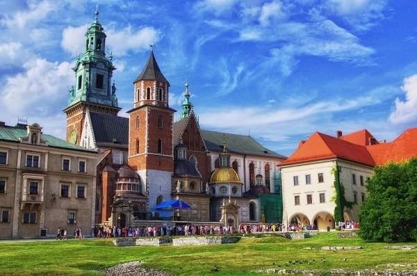 Đặt vé máy bay đi Ba Lan ngắm Lâu đài Wawel