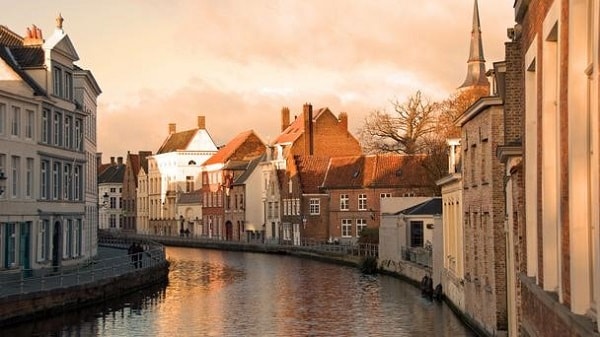 Hệ thống kênh đào ở thị trấn cổ Bruges
