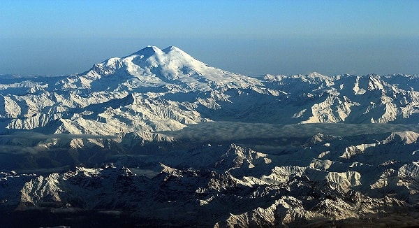 Núi Elbrus nổi tiếng tại Nga