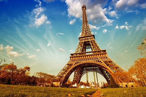 Tháp Eiffel- biểu tượng nước Pháp