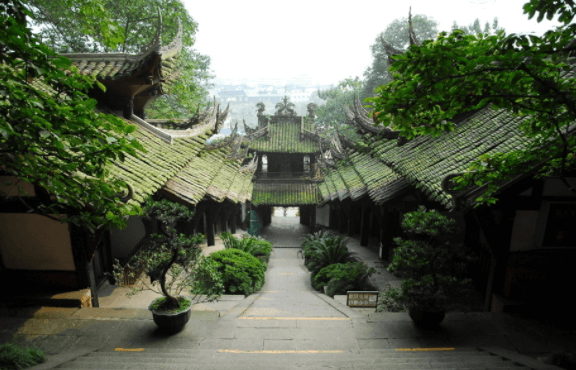 Núi Thanh Thành – điểm tham quan lý tưởng khi đến  Thành Đô - Trung Quốc