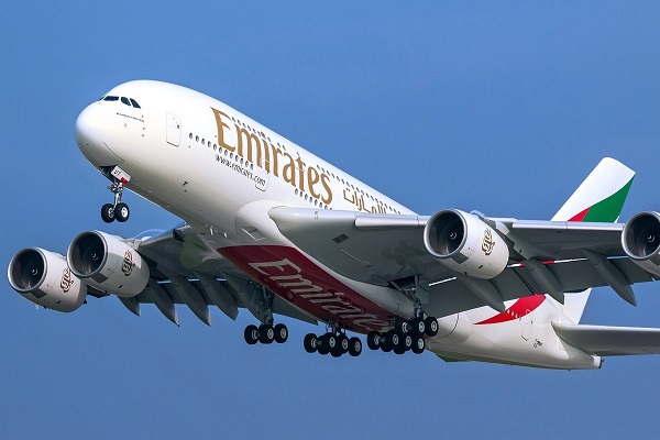 Đặt mua vé máy bay Emirates